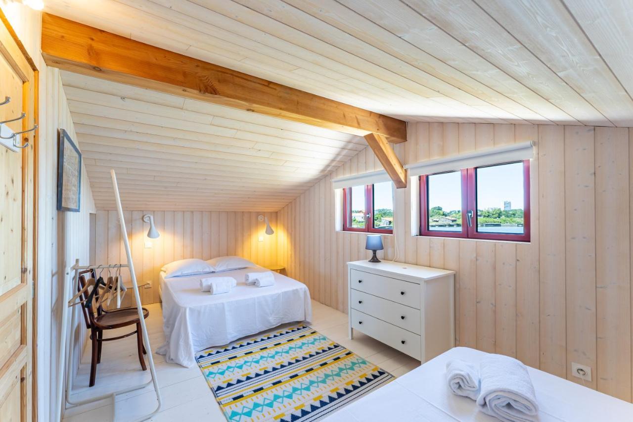 La Cabane Du Bassin - Maison Typique ลาเตสเตอ-เดอ-บูค ภายนอก รูปภาพ